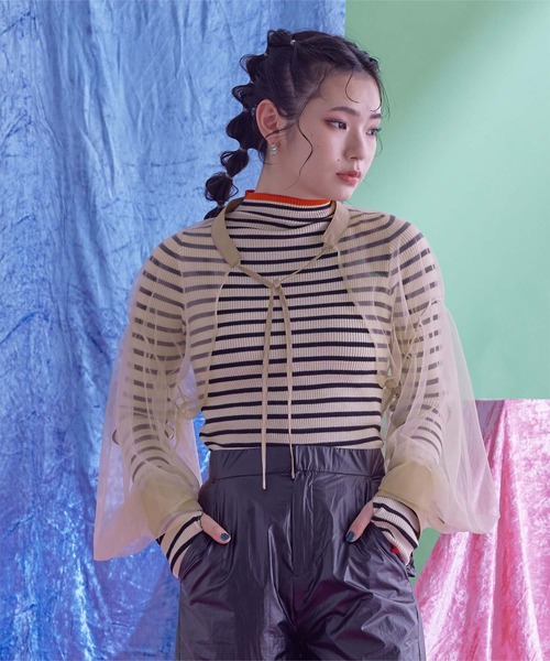 miette(ミエット)の「ボリュームスリーブチュールシアーボレロ(シャツ/ブラウス・レディース・ブラック/ベージュ/ブルー/グレー/バーガンディー・FREE)」の4枚目の写真