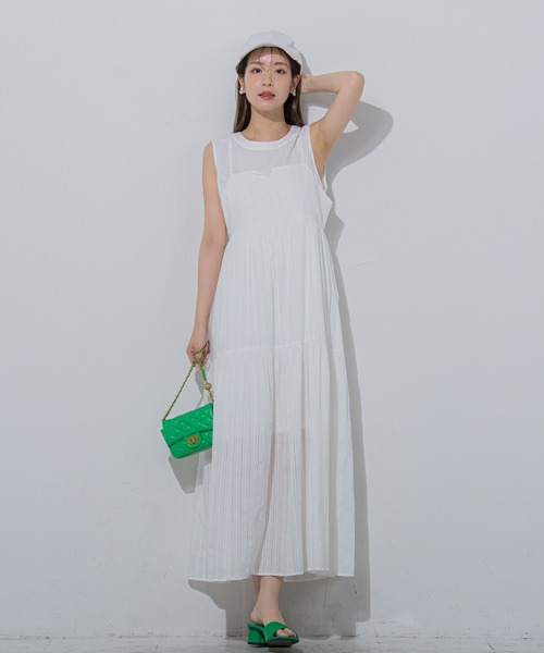 VICKY（ビッキー）の「【涼し気で夏にぴったり】ドビーストライプキャミワンピース《手洗い可能》（ワンピース・レディース・ホワイト/ブラック/ブルー・M）」の4枚目の写真