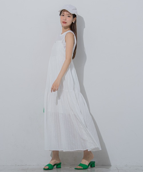 VICKY（ビッキー）の「【涼し気で夏にぴったり】ドビーストライプキャミワンピース《手洗い可能》（ワンピース・レディース・ホワイト/ブラック/ブルー・M）」の5枚目の写真