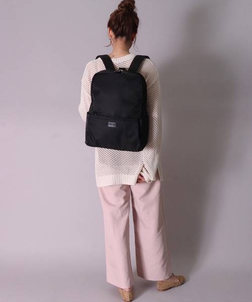 Legato Largo（レガートラルゴ）の「(LF)【Legato Largo】肩掛け出来る ワンハンドル付き リュック（バックパック/リュック・レディース・ブラック/グレイッシュベージュ/オリーブ・ONE SIZE）」の4枚目の写真