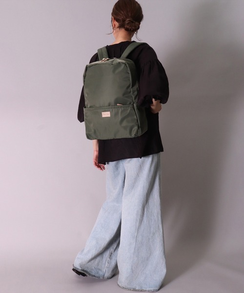 Legato Largo（レガートラルゴ）の「(LF)【Legato Largo】肩掛け出来る ワンハンドル付き リュック（バックパック/リュック・レディース・ブラック/グレイッシュベージュ/オリーブ・ONE SIZE）」の10枚目の写真