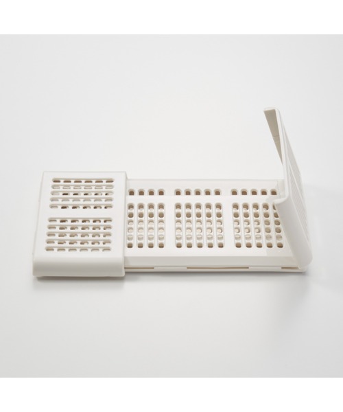 無印良品（ムジルシリョウヒン）の「ポリプロピレン　サンドイッチケース　約１９×１０．５×７ｃｍ　折りたたみ式（お弁当箱・メンズ・オフホワイト・FREE）」の5枚目の写真