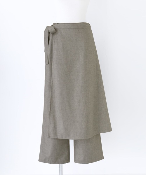 kOhAKU（コハク）の「【廃盤】『ラップ付きストレートワイドパンツ』（スラックス・レディース・ブラック/グレー・2/1）」の13枚目の写真