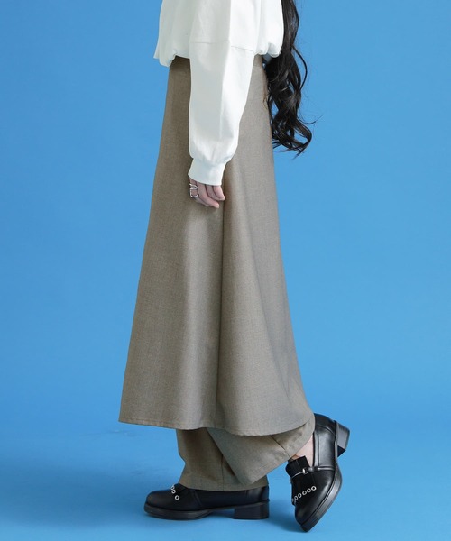 kOhAKU（コハク）の「【廃盤】『ラップ付きストレートワイドパンツ』（スラックス・レディース・ブラック/グレー・2/1）」の4枚目の写真