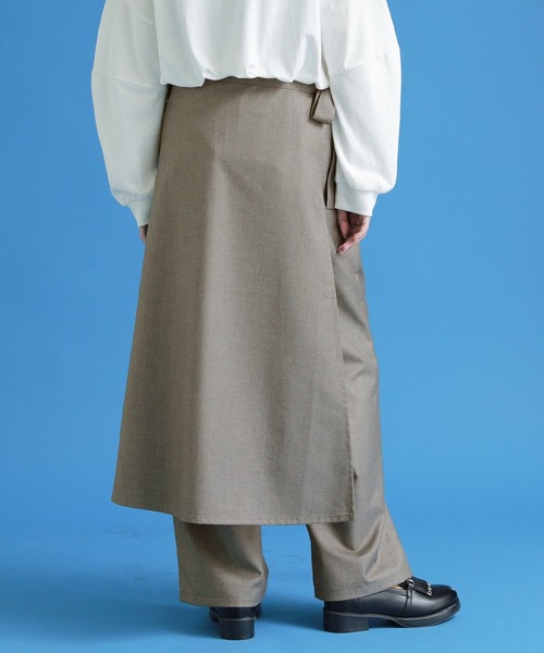 kOhAKU（コハク）の「【廃盤】『ラップ付きストレートワイドパンツ』（スラックス・レディース・ブラック/グレー・2/1）」の6枚目の写真