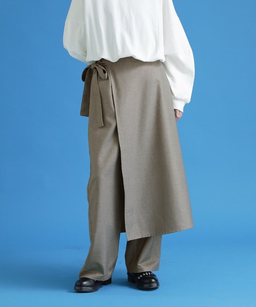 kOhAKU（コハク）の「【廃盤】『ラップ付きストレートワイドパンツ』（スラックス・レディース・ブラック/グレー・2/1）」の7枚目の写真