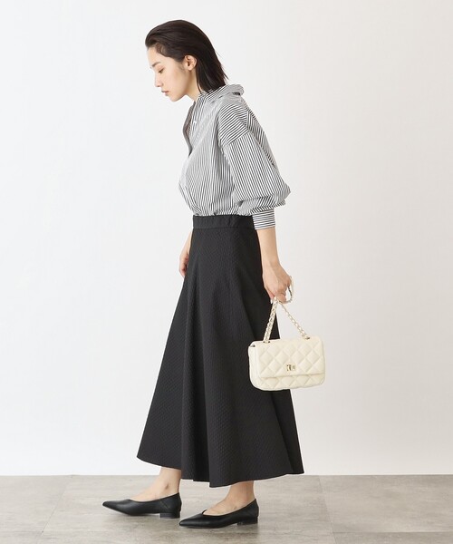 THE SHOP TK (ザ ショップ ティーケー )の「◆コクーンシルエットシャツ【手洗い可】(シャツ/ブラウス・レディース・ホワイト系/ブラック系2/ブルー系7・12/13)」の19枚目の写真