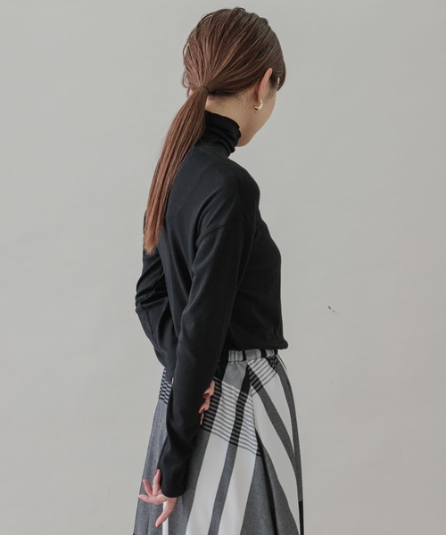 URBAN RESEARCH Sonny Label（アーバンリサーチサニーレーベル）の「『UR TECH』フライスプルオーバー（Tシャツ/カットソー・レディース・グリーン/オフホワイト/ブラック・FREE）」の19枚目の写真