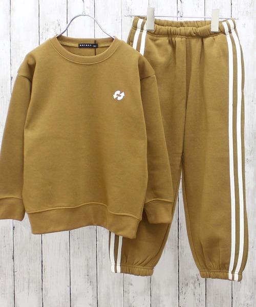 ZI-ON（ジーオン）の「裏起毛 スウェットトレーナー ラインパンツ 上下セットアップ（スウェット・キッズ・ブラック/杢グレー/グレー系その他/グレイッシュベージュ/キャメル/ヘザーチャコール/オフホワイト/ベージュ・160cm/130cm/150cm/140cm/120cm/110cm）」の8枚目の写真