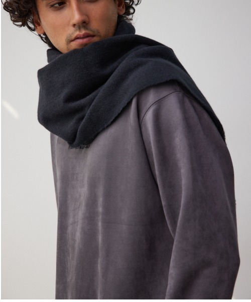 AZUL by moussy（アズールバイマウジー）の「ソフトタッチマフラー（マフラー・メンズ・ブラック/ベージュ系その他/アイボリー/ブルー/ブラック系その他/グレー・FREE）」の3枚目の写真