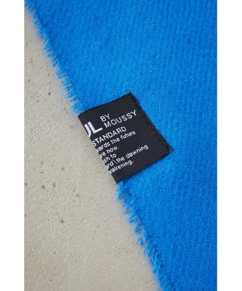 AZUL by moussy（アズールバイマウジー）の「ソフトタッチマフラー（マフラー・メンズ・ブラック/ベージュ系その他/アイボリー/ブルー/ブラック系その他/グレー・FREE）」の13枚目の写真