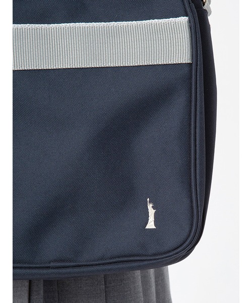 EASTBOY（イーストボーイ）の「ショルダーバッグ EASTBOY スクール スクバ 中学生 高校生 通学 鞄（ショルダーバッグ・キッズ・ネイビー系/ネイビー・F）」の3枚目の写真