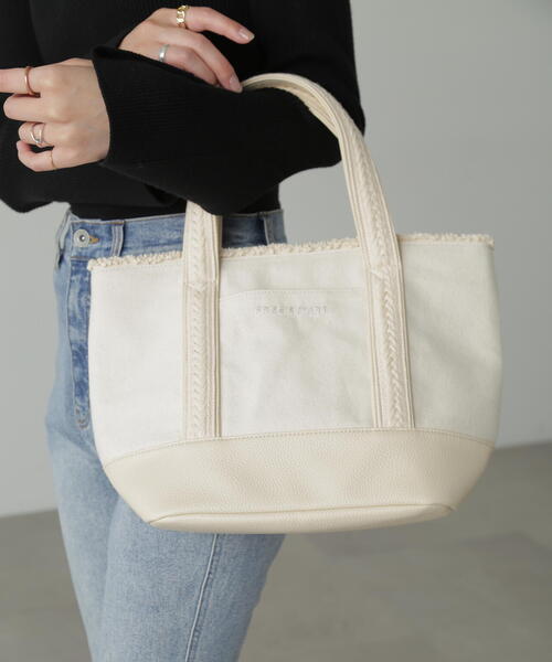 FREE'S MART(フリーズマート)の「◆フリンジトートバッグ(トートバッグ・レディース・ゴールド/シルバー/ホワイト・フリ-)」の5枚目の写真