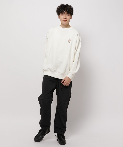 niko and...（ニコアンド）の「アソート刺しゅう裏毛プルオーバー（スウェット・メンズ・ブラック/ブルー/オフホワイト・MEDIUM/LARGE）」の5枚目の写真