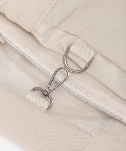 LBC（エルビーシー）の「ライトウエイト2WAYショルダー（ショルダーバッグ・レディース・ブラック/ベージュ・FREE）」の4枚目の写真