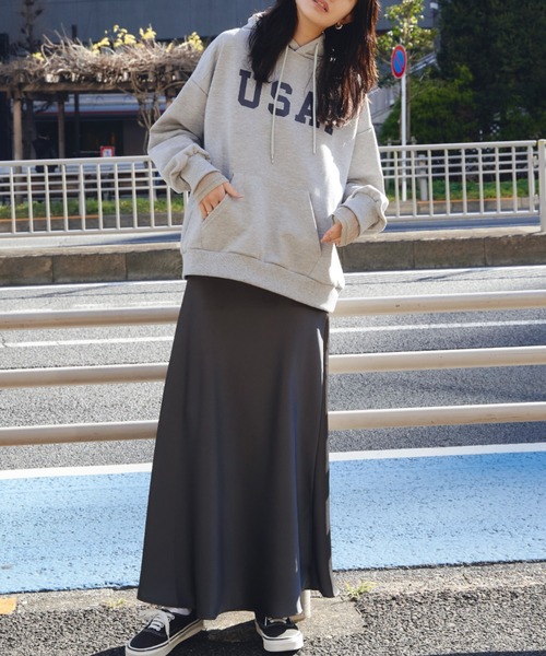 Auntie Rosa Holiday（アンティローザホリデー）の「サテンマーメイドフレアスカート（スカート・レディース・ベージュ/ブラック/アイボリー/グレー/ピンク/ブルー・FREE）」の7枚目の写真