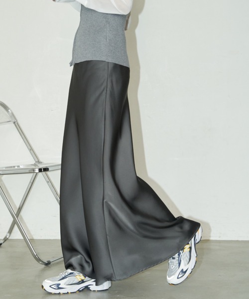 Auntie Rosa Holiday（アンティローザホリデー）の「サテンマーメイドフレアスカート（スカート・レディース・ベージュ/ブラック/アイボリー/グレー/ピンク/ブルー・FREE）」の13枚目の写真