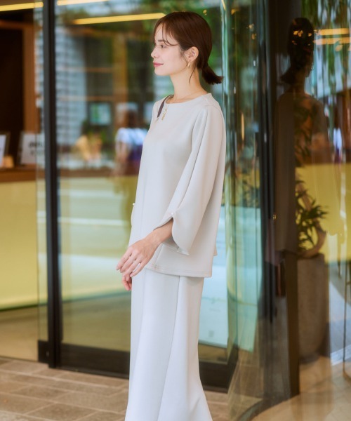 7days Life Styling（セブンデイズライフスタイリング）の「パール調ビジュー使い９分袖トップス(きれいめダンボール素材)（Tシャツ/カットソー・レディース・グレイッシュベージュ/ブラック・S/M/L/LL）」の9枚目の写真