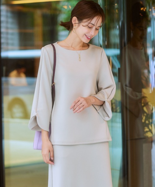 7days Life Styling（セブンデイズライフスタイリング）の「パール調ビジュー使い９分袖トップス(きれいめダンボール素材)（Tシャツ/カットソー・レディース・グレイッシュベージュ/ブラック・S/M/L/LL）」の11枚目の写真