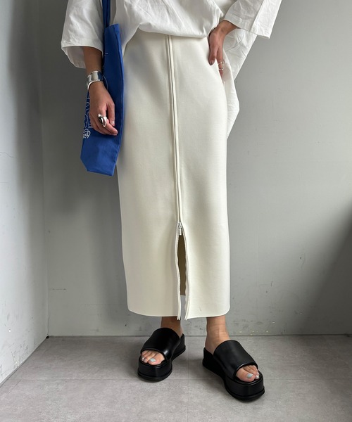 SHENERY（シーナリー）の「ダブルZIPポンチタイトスカート（スカート・レディース・アイボリー/ブラック・38/36）」の2枚目の写真