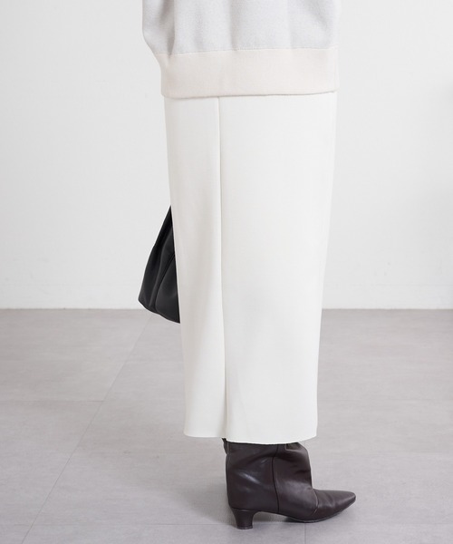 SHENERY（シーナリー）の「ダブルZIPポンチタイトスカート（スカート・レディース・アイボリー/ブラック・38/36）」の4枚目の写真