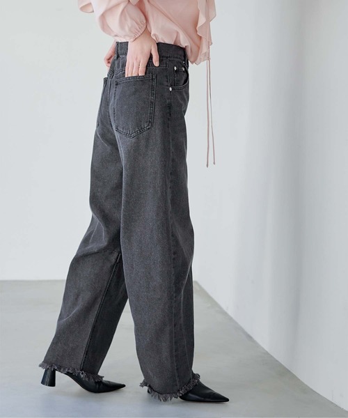 UR'S（ユアーズ）の「ラインカーブデニム（デニムパンツ・レディース・ブルー/ブラック・M/L）」の8枚目の写真