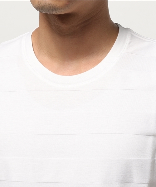 KATHARINE HAMNETT LONDON （キャサリンハムネットロンドン）の「LINKS JACQUARD BORDER SHORT / リンクスジャガードボーダーショート（Tシャツ/カットソー・メンズ・ホワイト/ネイビー・LARGE/X-LARGE/MEDIUM）」の7枚目の写真