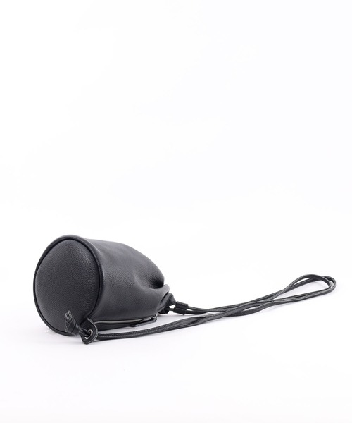 COOCO(クーコ)の「【牛革】シュリンクレザー 巾着型ボディBAG(ショルダーバッグ・レディース・ブラック/ブラウン系その他/シルバー/オフホワイト・9)」の12枚目の写真