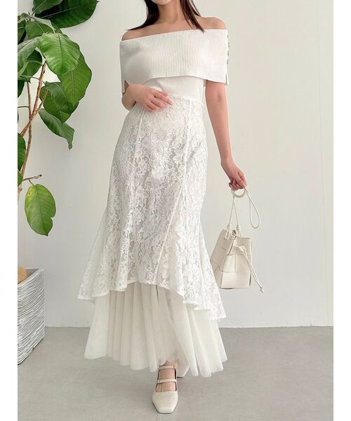 dazzlin（ダズリン）の「クロップドオフショルニットプルオーバー（ニット/セーター・レディース・オフホワイト/グレー/ブラック/ピンク/オレンジ・FREE）」の13枚目の写真