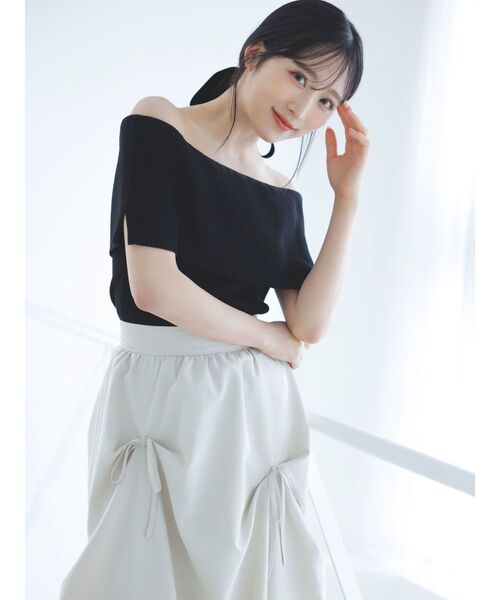 dazzlin（ダズリン）の「クロップドオフショルニットプルオーバー（ニット/セーター・レディース・オフホワイト/グレー/ブラック/ピンク/オレンジ・FREE）」の21枚目の写真