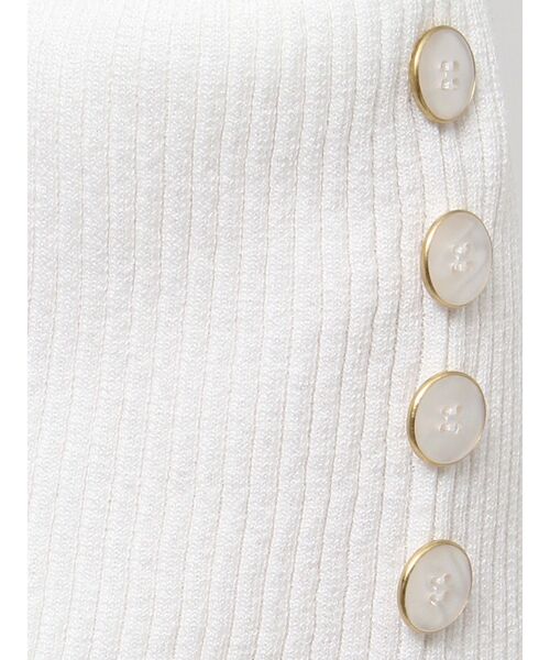 dazzlin（ダズリン）の「クロップドオフショルニットプルオーバー（ニット/セーター・レディース・オフホワイト/グレー/ブラック/ピンク/オレンジ・FREE）」の7枚目の写真