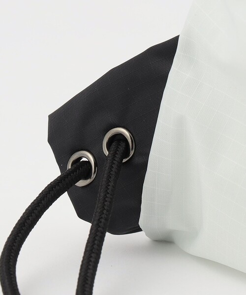 THE NORTH FACE(ザノースフェイス)の「<THE NORTH FACE>ピーエフサックパック 13L / リュック(バックパック/リュック・レディース・オフホワイト/ブラック・FREE)」の12枚目の写真