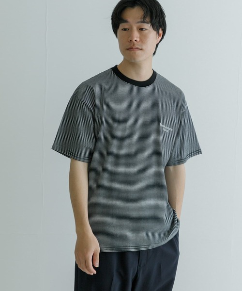 Russell Athletic（ラッセルアスレティック）の「『別注』RUSSELLATHLETIC×UR　SHORT-SLEEVE T-SHIRTS（Tシャツ/カットソー・メンズ・ホワイト系その他/ホワイト/ブラック系その他/ブラック・MEDIUM/LARGE）」の12枚目の写真