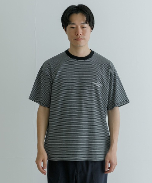 Russell Athletic（ラッセルアスレティック）の「『別注』RUSSELLATHLETIC×UR　SHORT-SLEEVE T-SHIRTS（Tシャツ/カットソー・メンズ・ホワイト系その他/ホワイト/ブラック系その他/ブラック・MEDIUM/LARGE）」の13枚目の写真