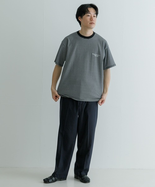 Russell Athletic（ラッセルアスレティック）の「『別注』RUSSELLATHLETIC×UR　SHORT-SLEEVE T-SHIRTS（Tシャツ/カットソー・メンズ・ホワイト系その他/ホワイト/ブラック系その他/ブラック・MEDIUM/LARGE）」の14枚目の写真