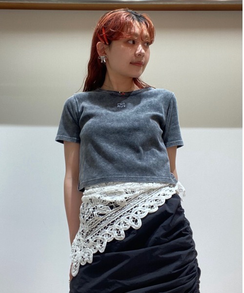 FURFUR（ファーファー）の「ロゴ刺繍ピグメントダイTシャツ（T