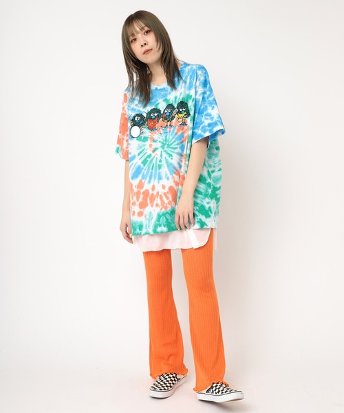 RNA(アールエヌエー)の「R4212 シアーフレアレギンス(その他パンツ・レディース・ブラック/オレンジ/ライム・MEDIUM)」の13枚目の写真