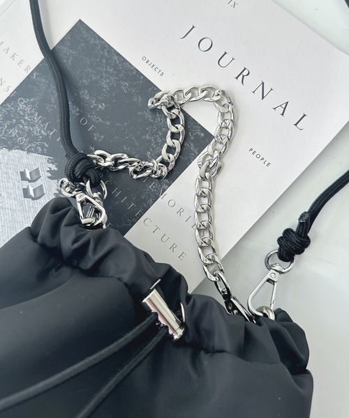 AS KNOW AS plus（アズノゥアズプラス）の「◎チェーン2WAY巾着バッグ（ショルダーバッグ・レディース・ブラック系/アイボリー/シルバー/ブラック・FREE）」の6枚目の写真