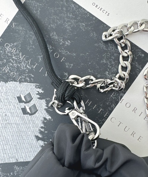 AS KNOW AS plus（アズノゥアズプラス）の「◎チェーン2WAY巾着バッグ（ショルダーバッグ・レディース・ブラック系/アイボリー/シルバー/ブラック・FREE）」の7枚目の写真