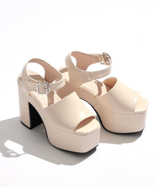 Newlyme(ニューリーミー)の「厚底美脚ベルトサンダル(サンダル・レディース・ブラック/オフホワイト/ブラック系その他/ゼブラ・22.5cm/23cm/23.5cm/24cm/24.5cm/25cm)」の17枚目の写真