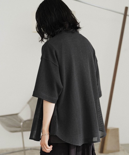 WYM LIDNM(ウィム バイ リドム)の「MESH H/S SHIRT(シャツ/ブラウス・メンズ・チャコール/アッシュブラウン/グレー系・S/M/L)」の10枚目の写真