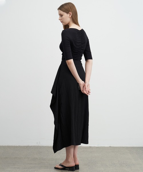 ELOOPS(イーループス)の「【ELOOPS】サイドフリルドレープスカート(スカート・レディース・アイボリー/ブラック・L/M/S)」の16枚目の写真