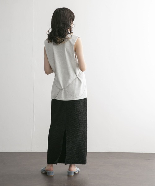 KBF(ケイビーエフ)の「ノースリーブプリントカットソー(Tシャツ/カットソー・レディース・グレー/ネイビー/イエロー・ONE)」の20枚目の写真