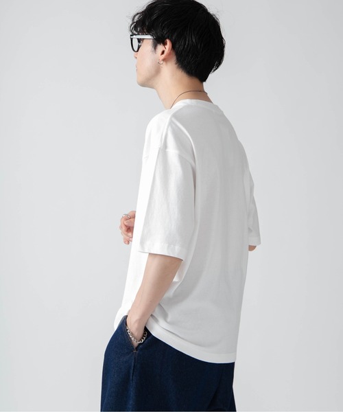 WEGO(ウィゴー)の「WEGO/リラックスフィットコットンT(Tシャツ/カットソー・メンズ・サックスブルー/グレー系その他/ブラック/杢グレー/ホワイト系その他/グリーン系その他/ライトベージュ/カーキ/ホワイト/ダークグリーン/ダークブラウン・SMALL/LARGE/X-SMALL/MEDIUM)」の18枚目の写真