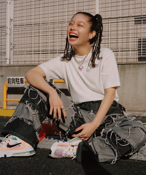 WEGO(ウィゴー)の「WEGO/リラックスフィットコットンT(Tシャツ/カットソー・メンズ・サックスブルー/グレー系その他/ブラック/杢グレー/ホワイト系その他/グリーン系その他/ライトベージュ/カーキ/ホワイト/ダークグリーン/ダークブラウン・SMALL/LARGE/X-SMALL/MEDIUM)」の14枚目の写真