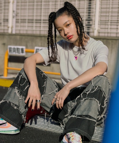 WEGO(ウィゴー)の「WEGO/リラックスフィットコットンT(Tシャツ/カットソー・メンズ・サックスブルー/グレー系その他/ブラック/杢グレー/ホワイト系その他/グリーン系その他/ライトベージュ/カーキ/ホワイト/ダークグリーン/ダークブラウン・SMALL/LARGE/X-SMALL/MEDIUM)」の12枚目の写真