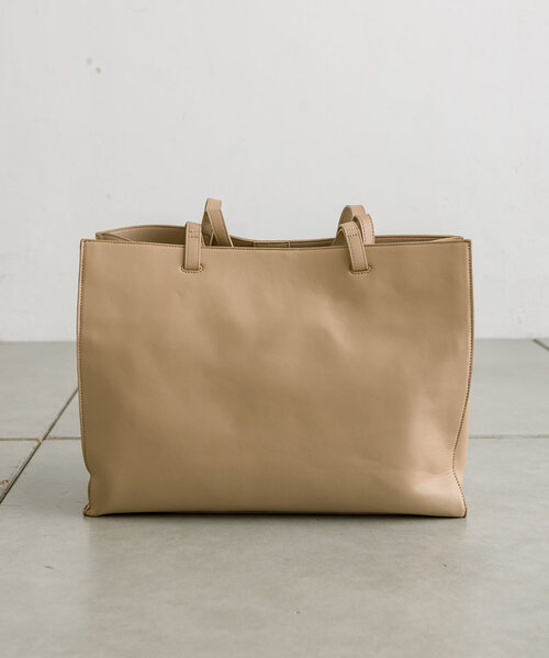 mystic(ミスティック)の「loti マルチWAYポケットBIGトート(トートバッグ・レディース・ブラック/ベージュ・ONE SIZE)」の9枚目の写真