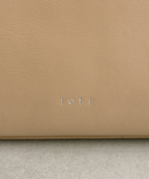 mystic(ミスティック)の「loti マルチWAYポケットBIGトート(トートバッグ・レディース・ブラック/ベージュ・ONE SIZE)」の10枚目の写真