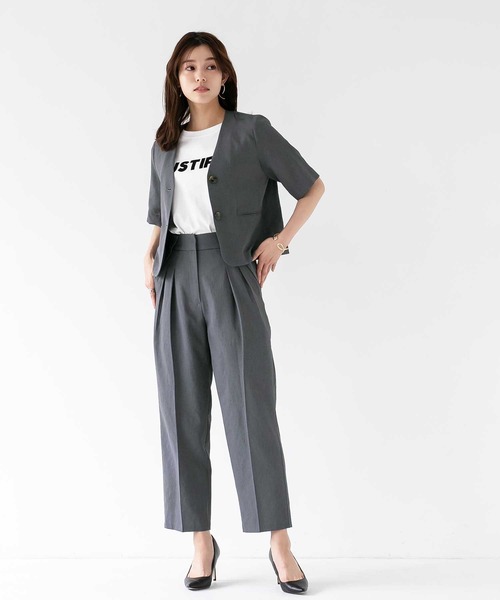 Emilyan(エミリアン)の「【さらっと涼しい夏デザインパンツ】WEB限定!手洗いOK!ラフリニークロス・タックテーパードパンツ(スーツパンツ・レディース・チャコールグレー/ライトベージュ・S/M/L)」の17枚目の写真