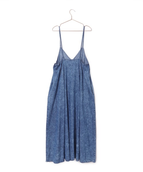 ROPE' PICNIC（ロペピクニック）の「デニムキャミワンピース/リンクコーデ（ワンピース・レディース・サックスブルー・38）」の12枚目の写真
